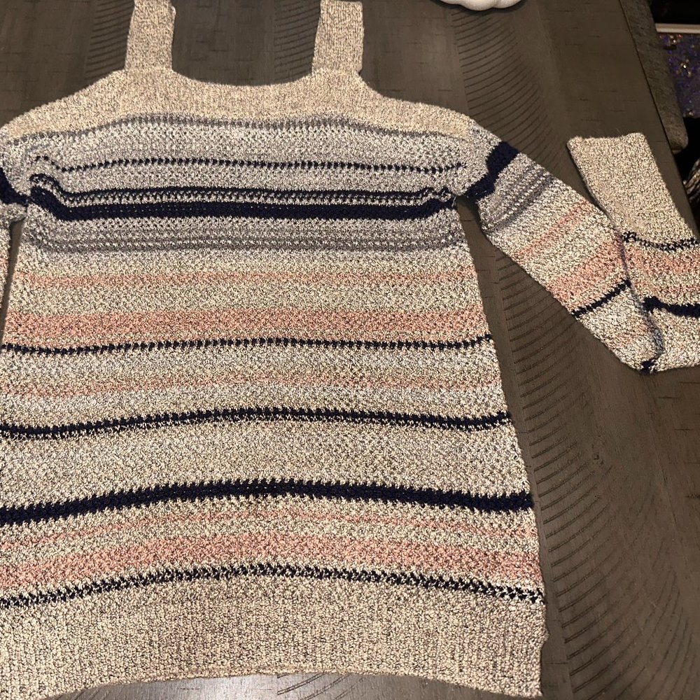 Cold-Shoulder Sweater, size XSmall